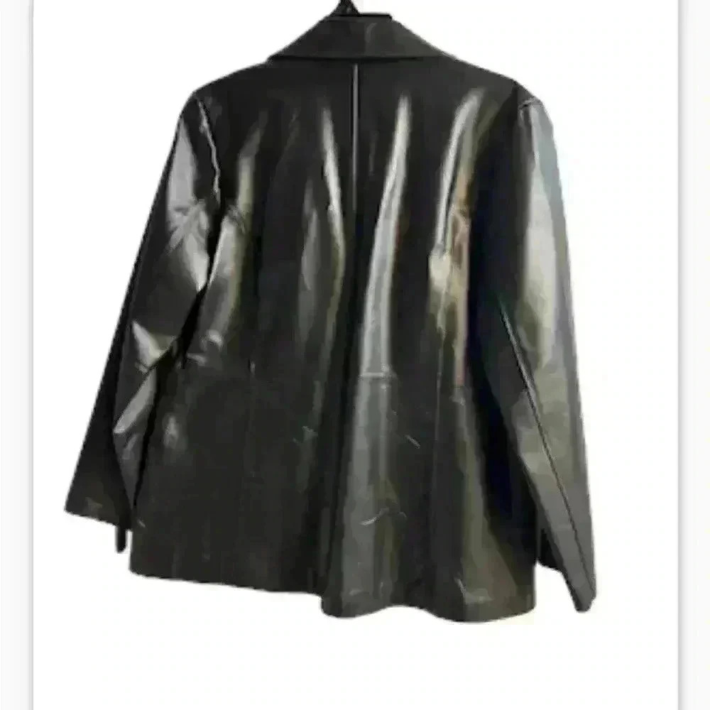 Like new condition leather jacket - Picture 3 of 6